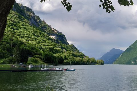 Ausblick auf einen schönen See