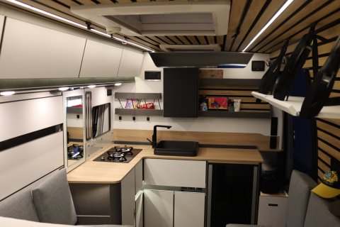 Wohnmobil Weinsberg CaraLife Küche.