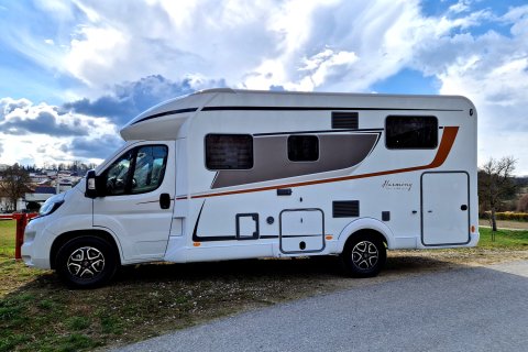 Bürstner Lyseo Wohnmobil 