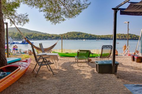 Camp Jezera Lovišća