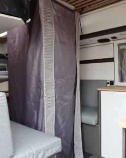 Wohnmobil
                           Weinsberg CaraLife mit aufbubare Dusche.