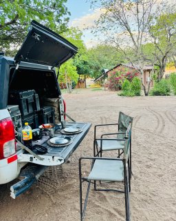 Reisebericht Namibien Botswana mit Dachzelt
                           Abendessen