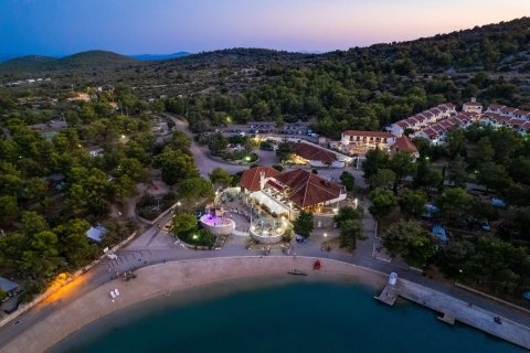 Camp Jezera Lovišća