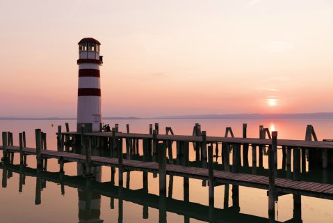 Sonnenuntergang, Leuchtturm Podersdorf, Neusiedler See 