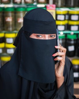 Reisebericht Oman Suq von Salalah Gewürzhändlerin